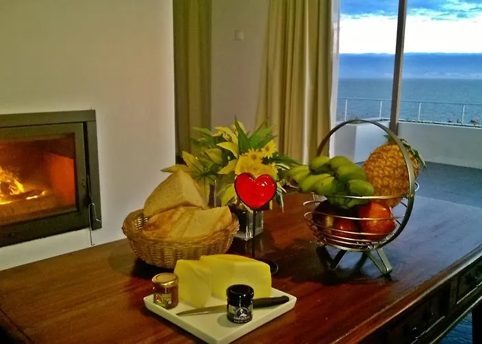 Qva - Quinta Velha Amoreiras Farm stay Vila Franca do Campo