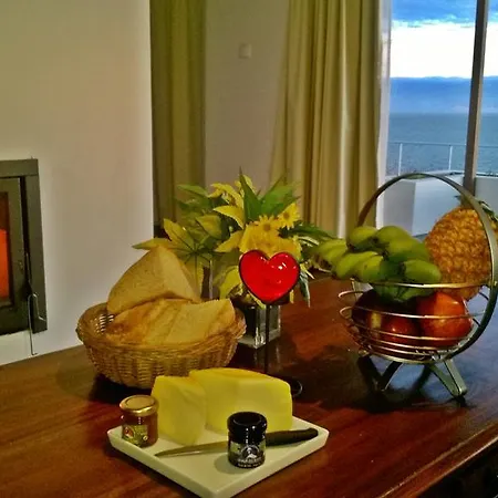 Qva - Quinta Velha Amoreiras Farm stay Vila Franca do Campo
